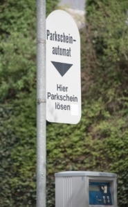 Parken an der Basteibrücke kann schnell teuer werden.