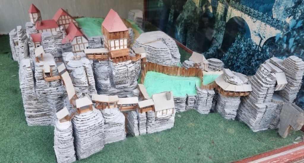 Die Felsenburg Neurathen Rekonstruktion – zu sehen auf der Bastei im Freilichtmuseum