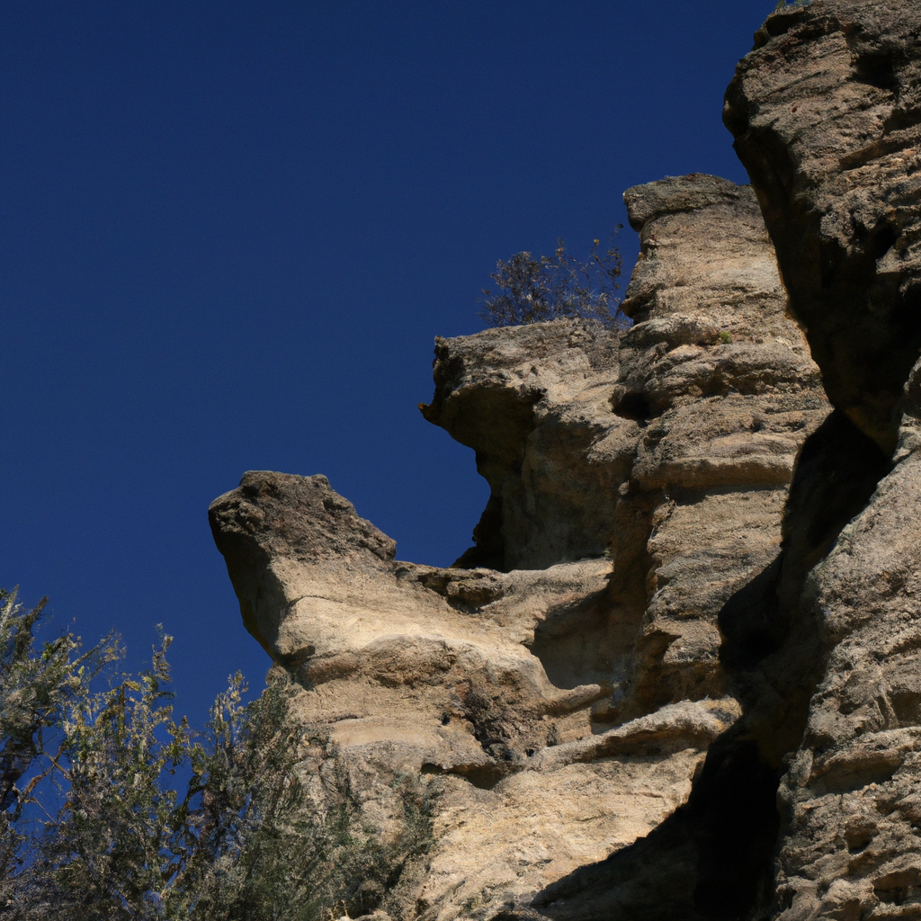 - Lass dich von majestätischen Felsen verzaubern: Einblick in die einzigartige Geologie der Region